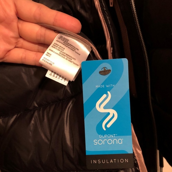 SOLD - Calvin Klein Hooded Packable Puffer Coat - Picture 8 of 8